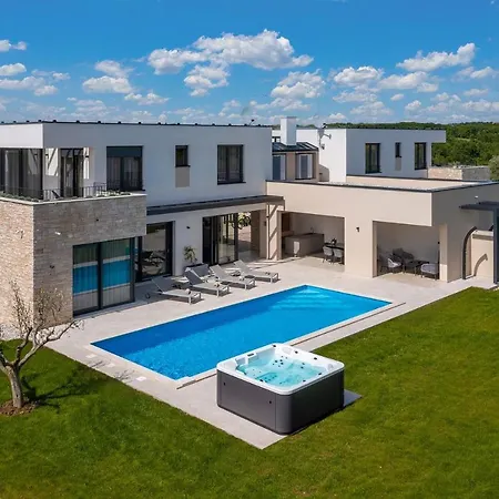 Beautiful Luna & Sole Villa Brtonigla