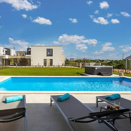 Beautiful Luna & Sole Villa *